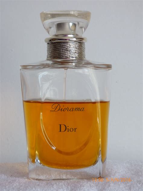 dior diorama blackand gold|diorama dior perfume.